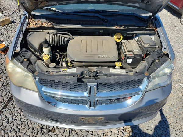 2013 DODGE GRAND CARAVAN SE