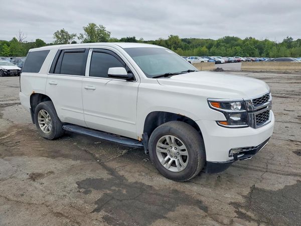 2015 CHEVROLET TAHOE — Passenger 3/4