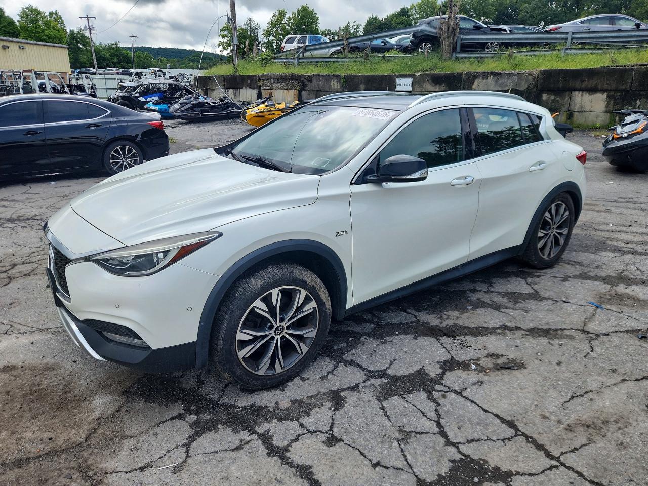 2018 INFINITI QX30