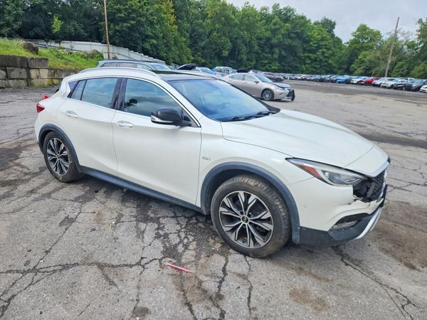 2018 INFINITI QX30
