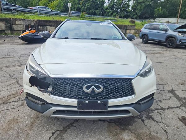 2018 INFINITI QX30