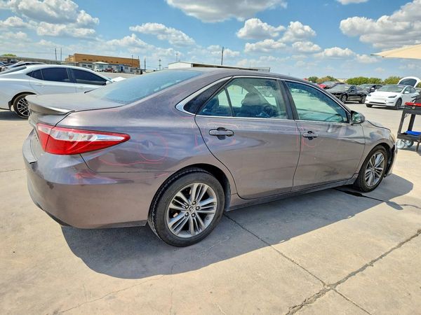 2016 TOYOTA CAMRY