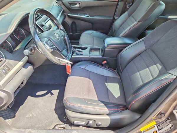 2016 TOYOTA CAMRY