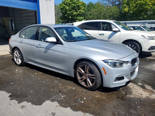 2018 BMW 330 xDrive