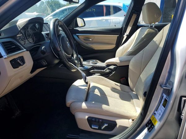2018 BMW 330 xDrive