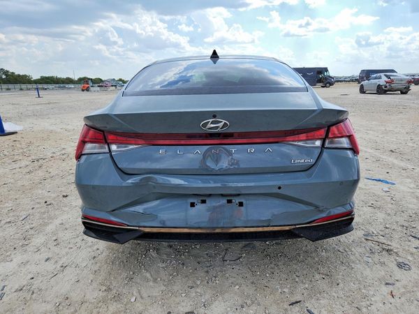 2022 HYUNDAI ELANTRA