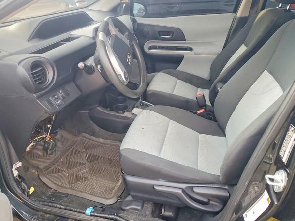 2014 TOYOTA PRIUS — DENT