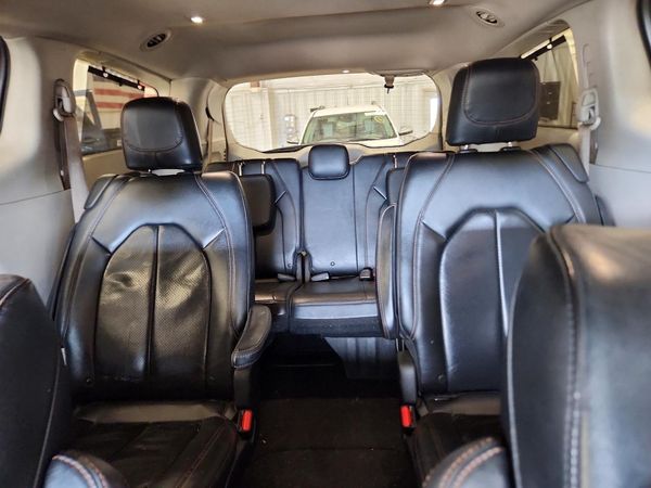 2018 CHRYSLER PACIFICA Touring L — SUVN