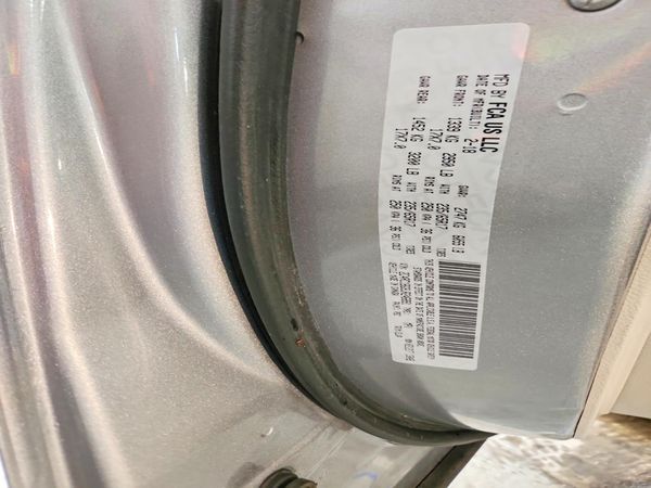 2018 CHRYSLER PACIFICA Touring L — VINS