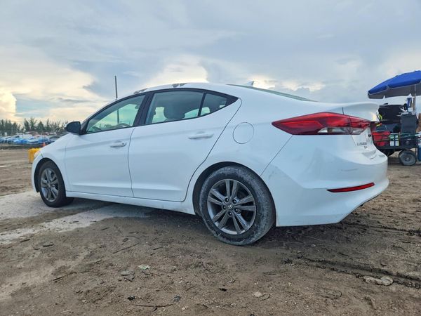 2017 HYUNDAI ELANTRA