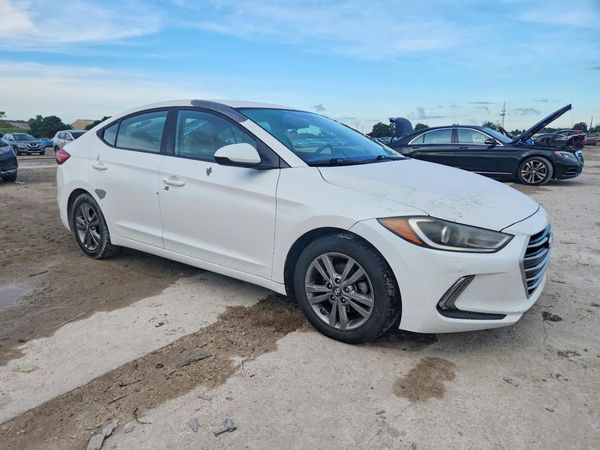 2017 HYUNDAI ELANTRA