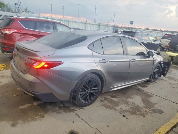 2025 TOYOTA CAMRY