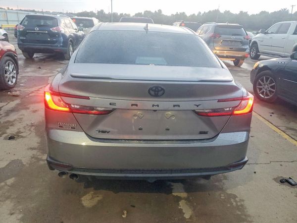 2025 TOYOTA CAMRY