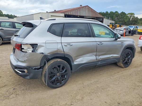 2022 VOLKSWAGEN TAOS