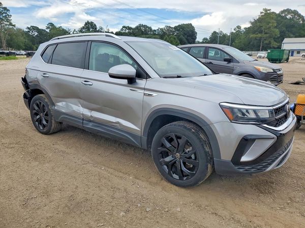 2022 VOLKSWAGEN TAOS