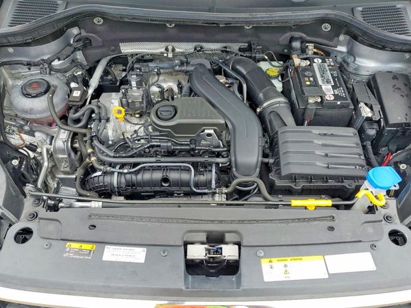 2022 VOLKSWAGEN TAOS