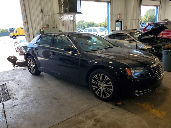 2013 CHRYSLER 300