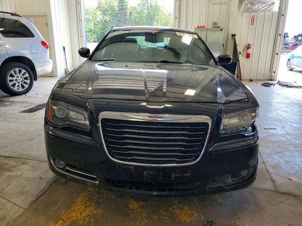 2013 CHRYSLER 300