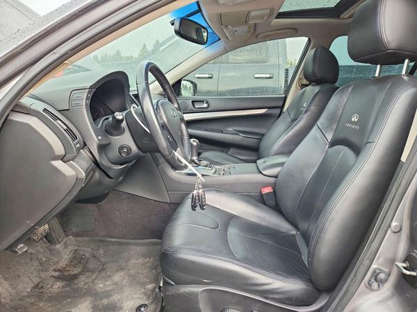 2012 INFINITI G37X
