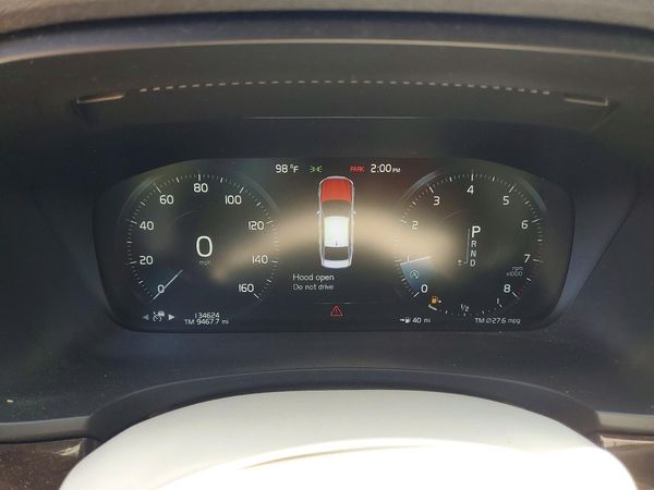 2018 VOLVO S90