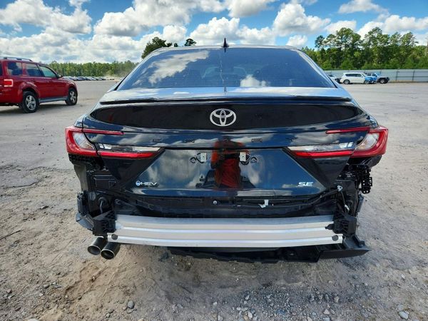2026 TOYOTA CAMRY