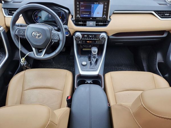 2019 TOYOTA RAV4