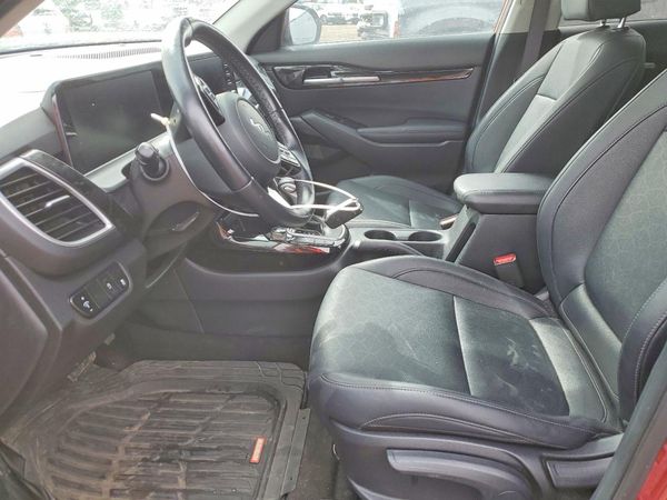 2024 KIA SELTOS S, X-Line — DENT