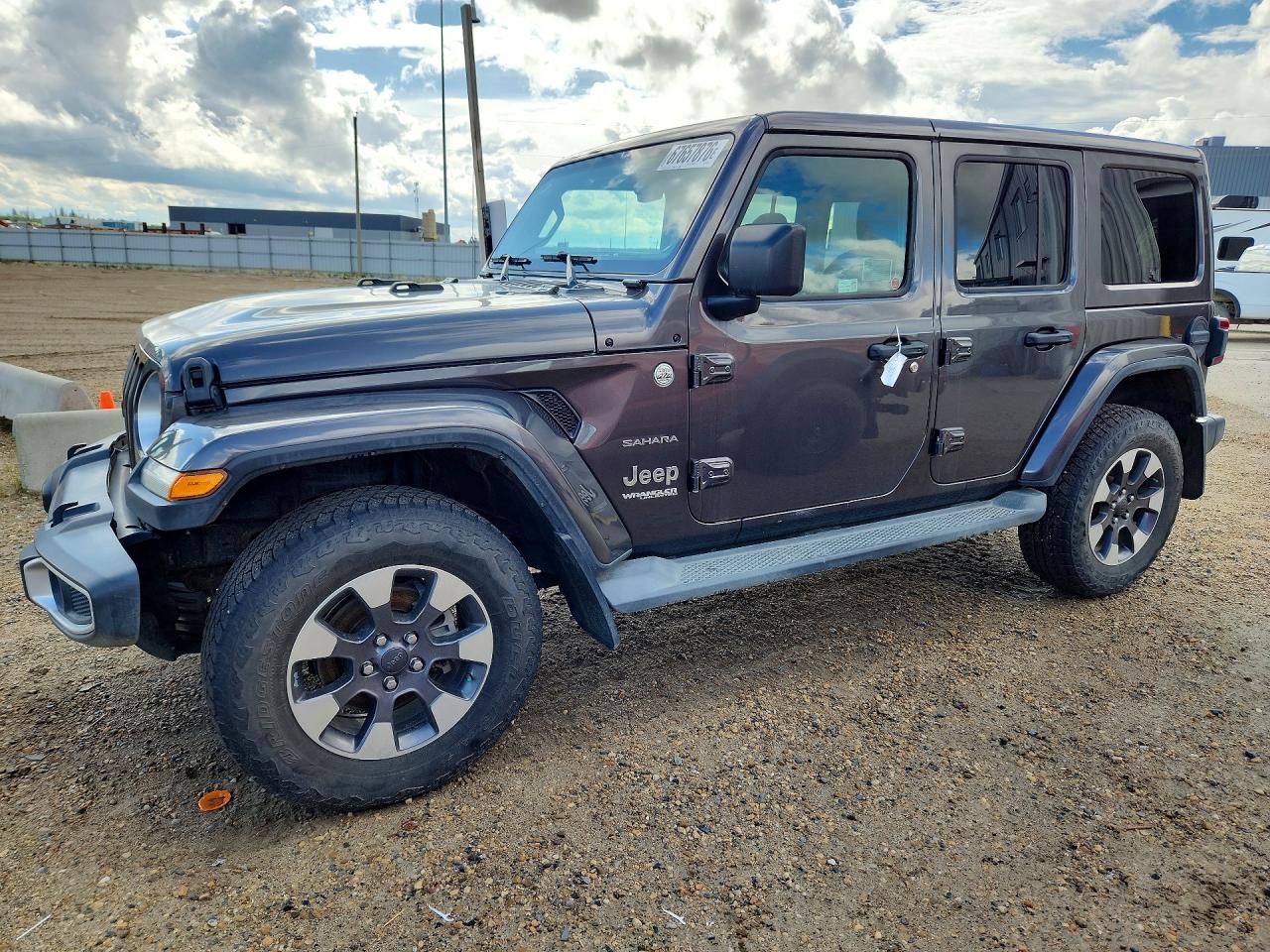 2019 JEEP WRANGLER UNLIMITED Unlimited Sahara — Front 3/4
