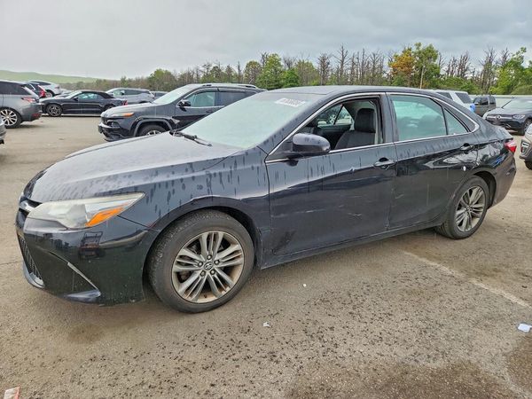 2017 TOYOTA CAMRY