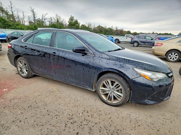 2017 TOYOTA CAMRY