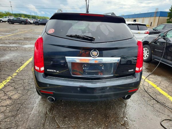 2012 CADILLAC SRX Luxury