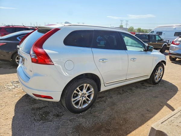 2015 VOLVO XC60 Premier (non R design)