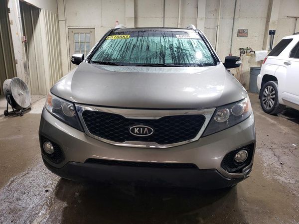 2013 KIA SORENTO EX