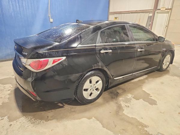 2012 HYUNDAI SONATA Middle level