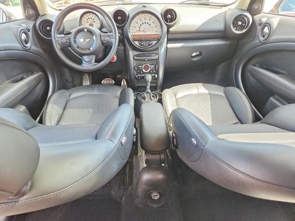 2013 MINI COOPER