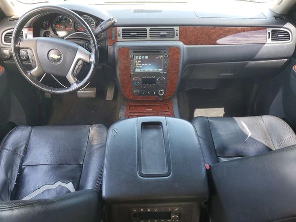 2012 CHEVROLET SUBURBAN LTZ