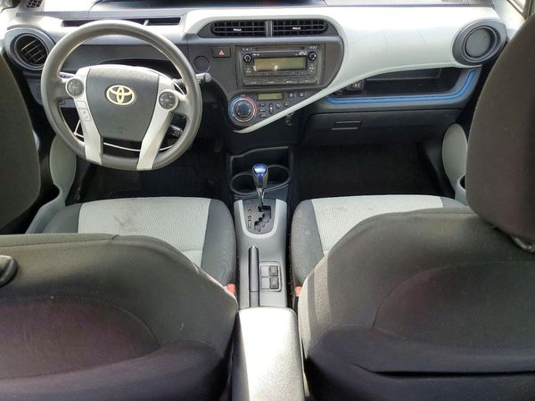2012 TOYOTA PRIUS