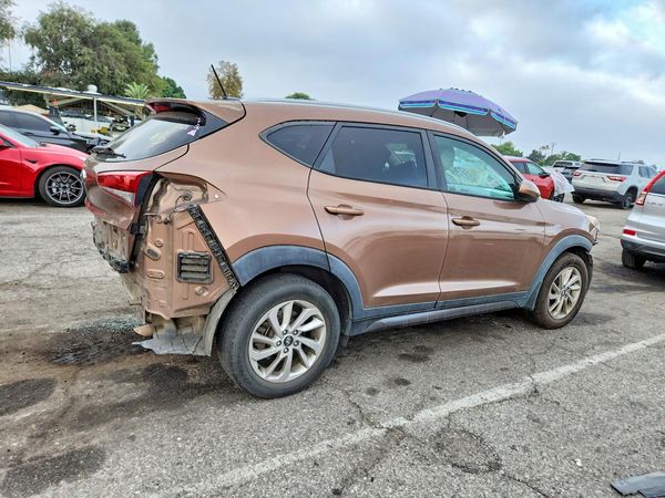 2016 HYUNDAI TUCSON