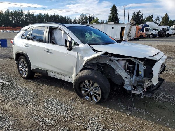 2021 TOYOTA RAV4 Limited — Passenger 3/4