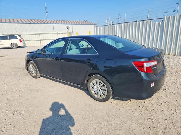 2014 TOYOTA CAMRY