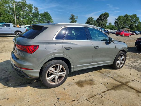 2020 AUDI Q3 S Line quattro Premium