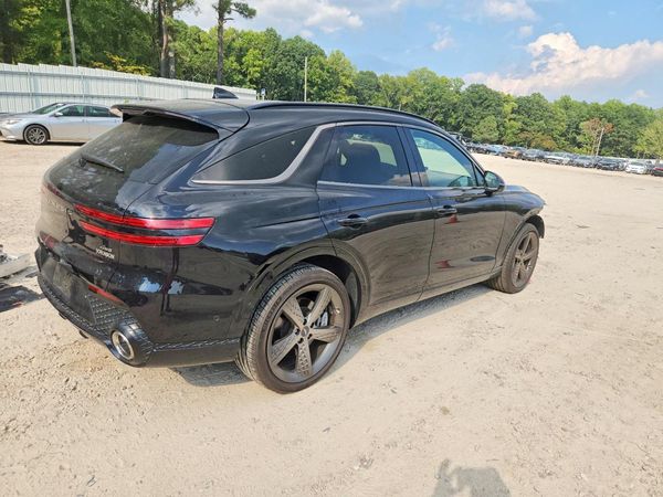 2024 GENESIS GV70