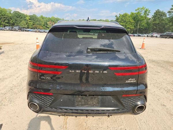 2024 GENESIS GV70