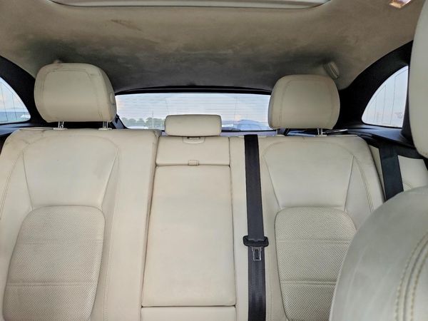 2019 JAGUAR F-PACE — SUVN