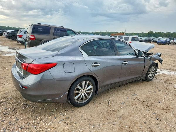2016 INFINITI Q50