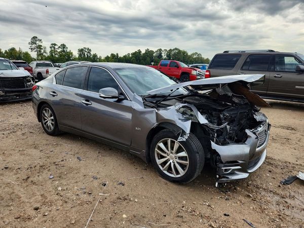 2016 INFINITI Q50
