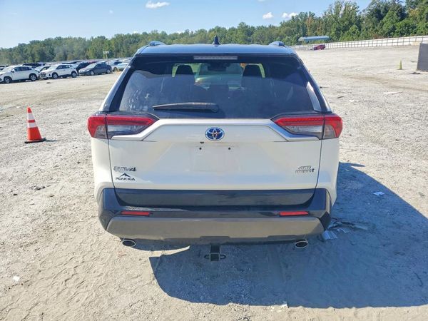 2020 TOYOTA RAV4 XSE HV