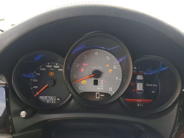 2015 PORSCHE MACAN