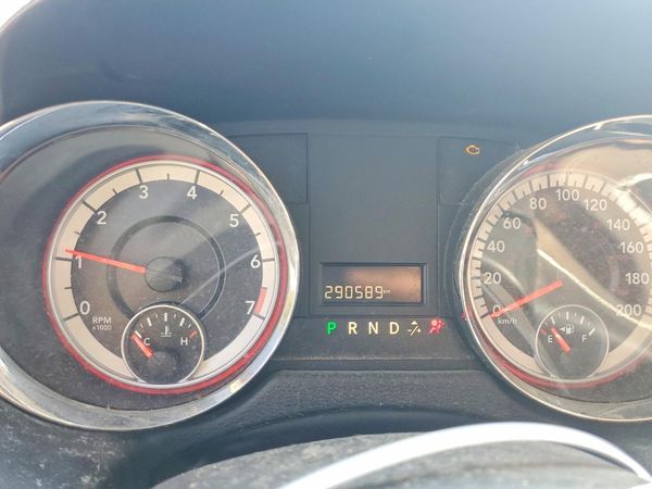 2014 DODGE GRAND CARAVAN SE