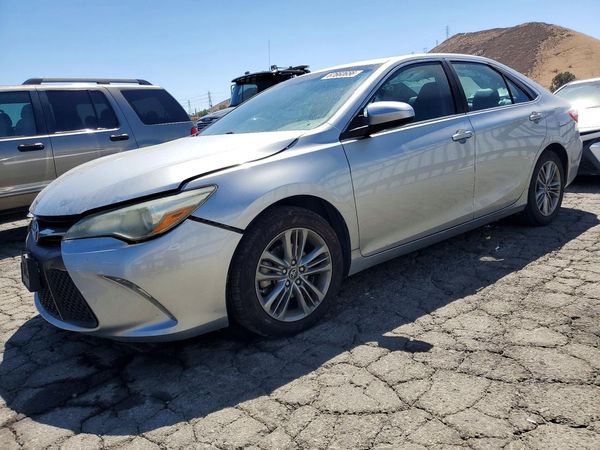 2017 TOYOTA CAMRY